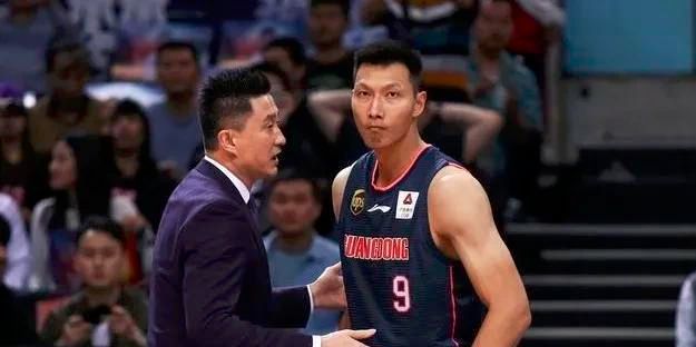 亚洲综合伊人制服丝袜美腿