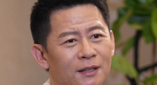 暴露超短裙乳蒂环捆绑调教